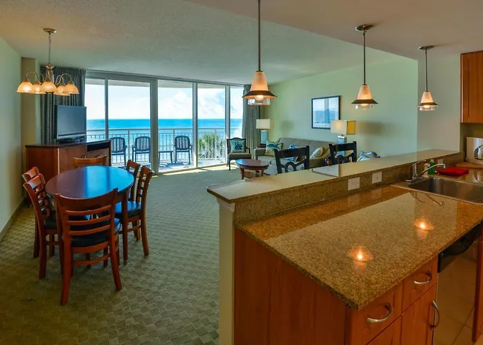Deluxe Ocean Front Two-Bedroom Condo In Sandy Beach Resort
